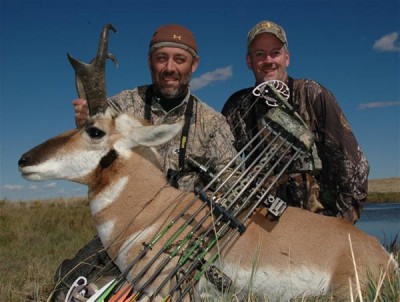 Decoying pronghorns