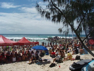 Crowd on beach during Quiksilver Pro 2008