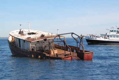 reef boat
