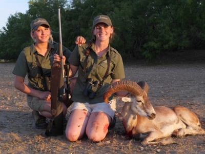 Visit www.ExtremeHuntress.com every week for a new episode and vote for your favorite huntress.