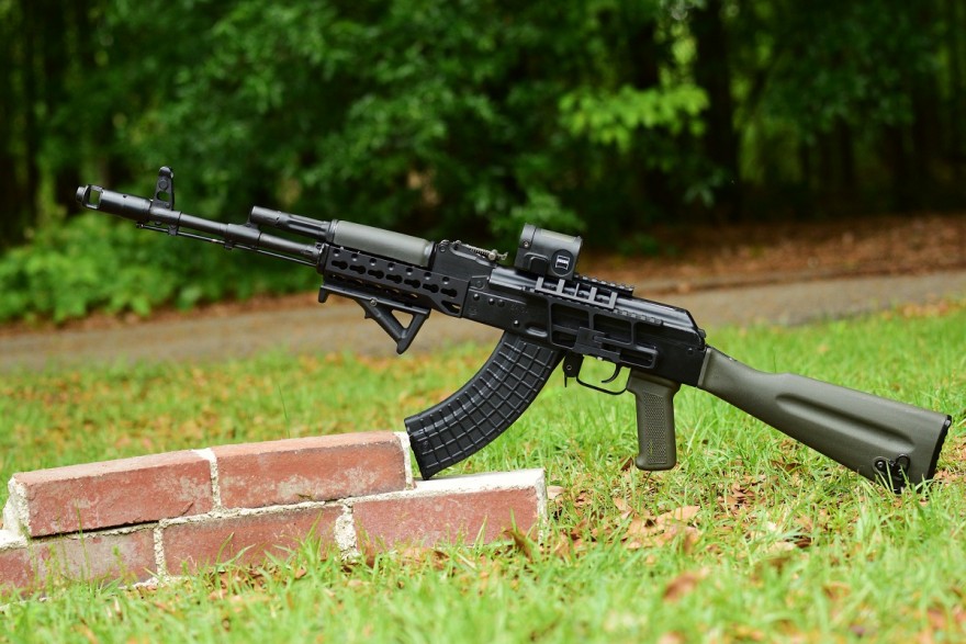 ak-vs-sks-which-should-you-buy-and-why-outdoorhub